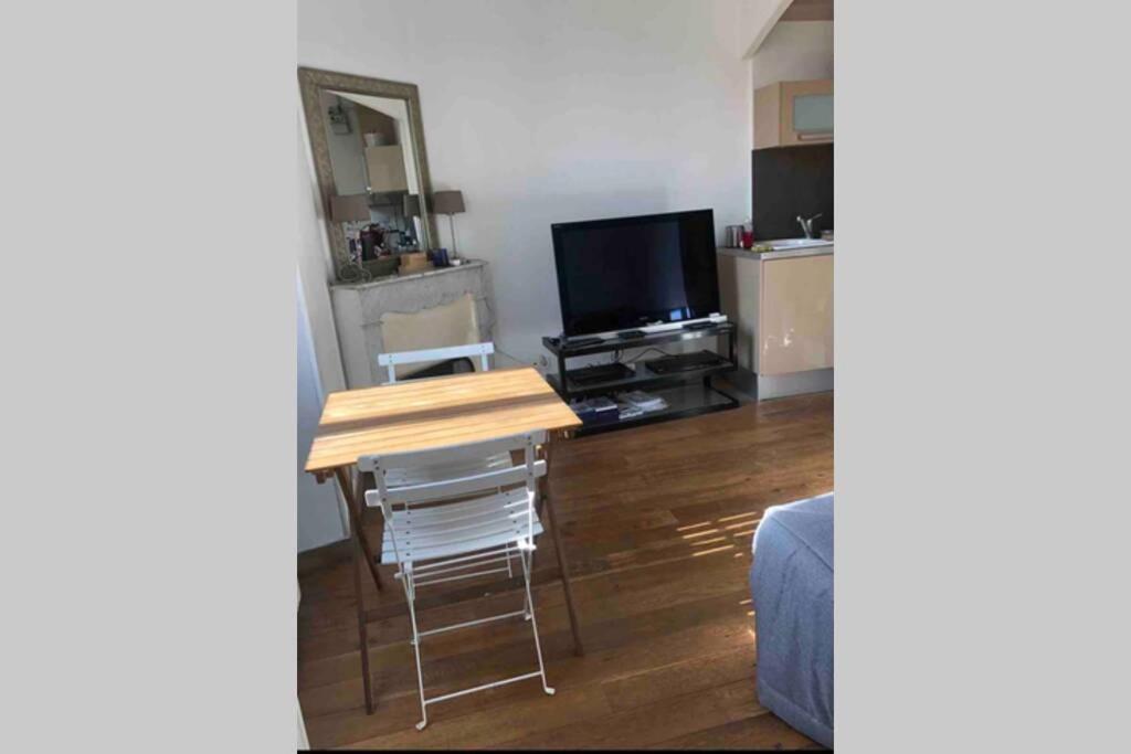 Bel appartement bien placé au cœur de Cannes Esterno foto